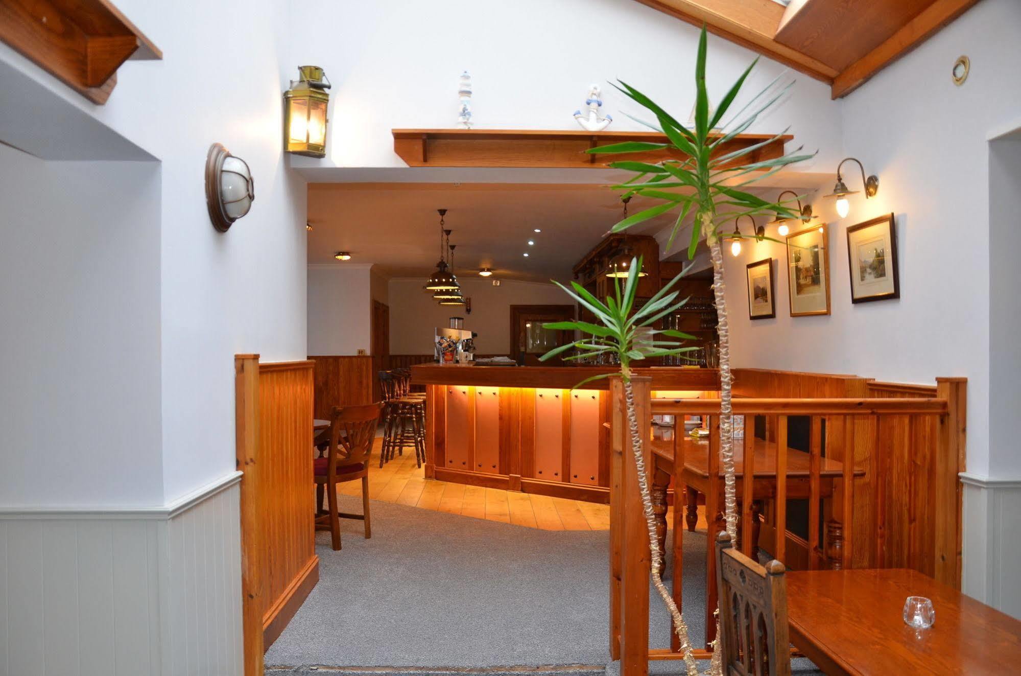 The Ship Inn - Winner Best Hotel Experience 2024 Visit Scotland Гейтхаус-оф-Флит Экстерьер фото